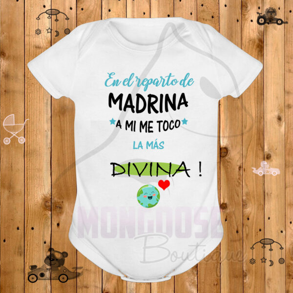 Body "En el reparto de madrina.."