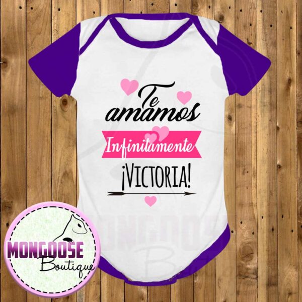 Body "Te amamos infinitamente"