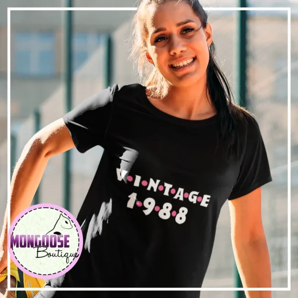 Camiseta Negra "VINTAGE (AÑO)"